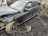 Mercedes-Benz E 200 2013 года за 100 000 тг. в Караганда – фото 4