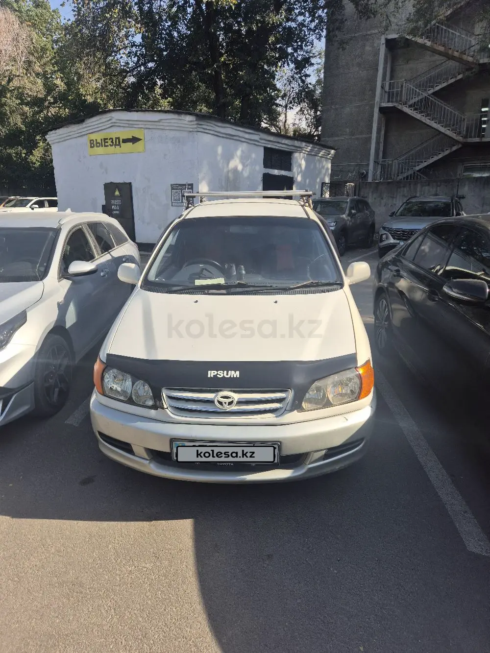 Toyota Ipsum, 2000