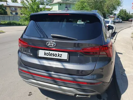 Hyundai Santa Fe 2021 года за 14 500 000 тг. в Алматы – фото 2