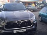 Toyota Highlander 2021 года за 26 620 151 тг. в Алматы