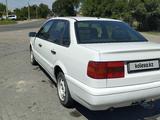 Volkswagen Passat 1995 года за 800 000 тг. в Тараз – фото 5