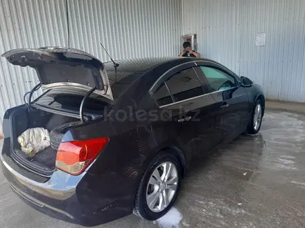 Chevrolet Cruze 2014 года за 5 000 000 тг. в Актау – фото 5