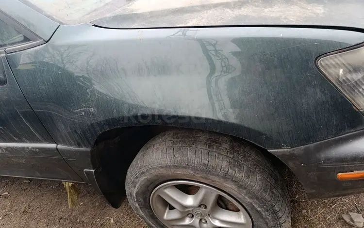 Крыло переднее правое для Lexus RX300 за 50 000 тг. в Тараз