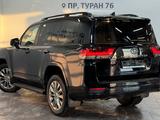 Toyota Land Cruiser Premium 2023 года за 56 000 000 тг. в Астана – фото 2
