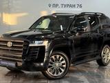 Toyota Land Cruiser Premium 2023 года за 56 000 000 тг. в Астана