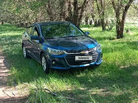 Chevrolet Onix 2023 года за 5 600 000 тг. в Алматы
