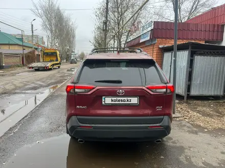 Toyota RAV4 2021 года за 14 500 000 тг. в Астана – фото 4