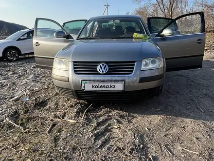 Volkswagen Passat 2004 года за 2 400 000 тг. в Алматы – фото 4