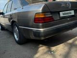 Mercedes-Benz E 300 1988 года за 1 600 000 тг. в Астана – фото 2