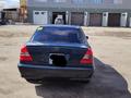 Mercedes-Benz C 200 1999 годаfor2 900 000 тг. в Караганда – фото 2