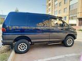 Mitsubishi Delica 1996 годаүшін3 400 000 тг. в Алматы – фото 2