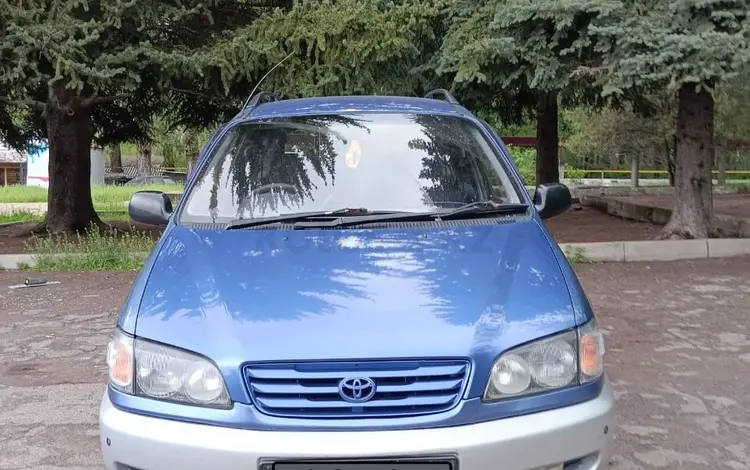 Toyota Ipsum 1996 года за 4 100 000 тг. в Алматы