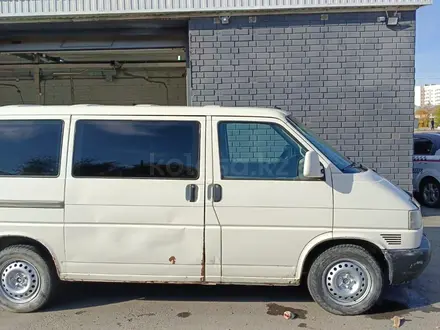 Volkswagen Transporter 2002 года за 3 900 000 тг. в Астана