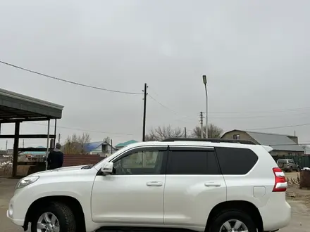 Toyota Land Cruiser Prado 2016 года за 19 500 000 тг. в Актобе – фото 19