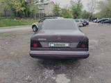 Mercedes-Benz E 230 1991 года за 1 600 000 тг. в Алматы – фото 3