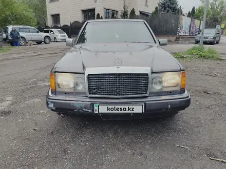 Mercedes-Benz E 230 1991 года за 1 350 000 тг. в Алматы – фото 4