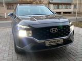 Hyundai Santa Fe 2021 годаүшін15 500 000 тг. в Уральск – фото 2