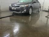 Toyota Camry 2013 годаfor6 800 000 тг. в Актобе – фото 3