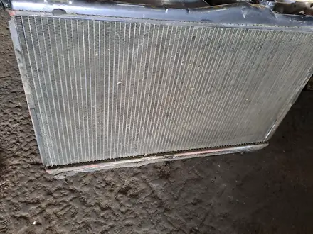 Радиатор охлаждение MARK 2 90кузов. за 25 000 тг. в Алматы