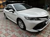 Toyota Camry 2018 годаүшін12 500 000 тг. в Алматы – фото 3