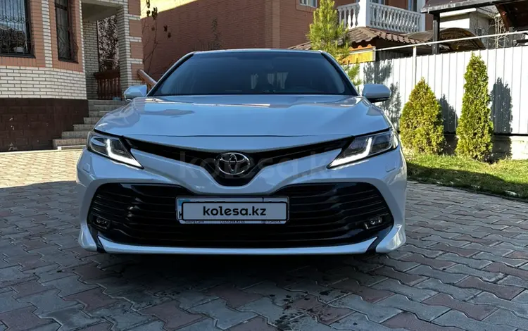 Toyota Camry 2018 годаүшін12 700 000 тг. в Алматы