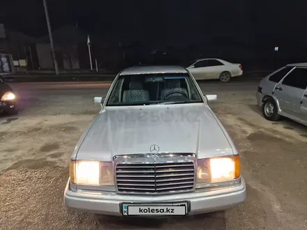 Mercedes-Benz E 230 1990 года за 1 000 000 тг. в Шымкент – фото 4