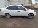 ВАЗ (Lada) Granta 2190 2015 года за 2 000 000 тг. в Астана – фото 2