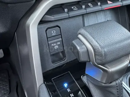 Toyota Sequoia 2023 года за 48 000 000 тг. в Алматы – фото 14