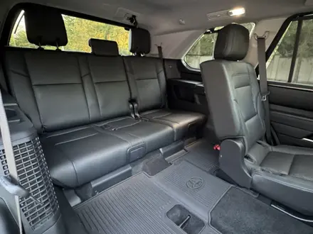 Toyota Sequoia 2023 года за 48 000 000 тг. в Алматы – фото 52