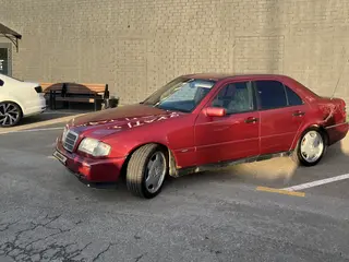 Mercedes-Benz C 180