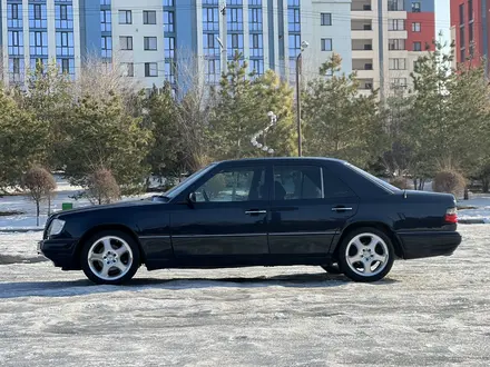 Mercedes-Benz E 220 1993 года за 3 500 000 тг. в Шымкент – фото 9