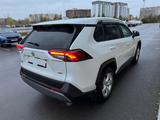 Toyota RAV4 2021 годаүшін17 000 000 тг. в Астана – фото 5