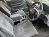 Honda CR-V 1996 года за 2 000 000 тг. в Алматы – фото 2
