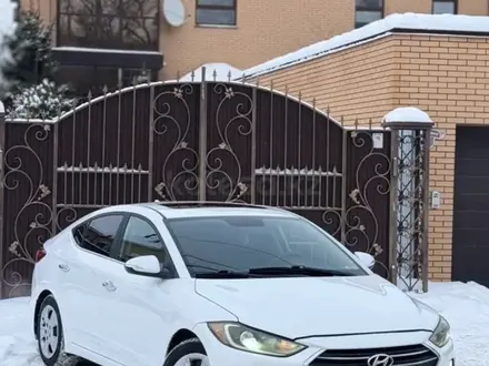Hyundai Elantra 2017 года за 5 599 000 тг. в Уральск – фото 9