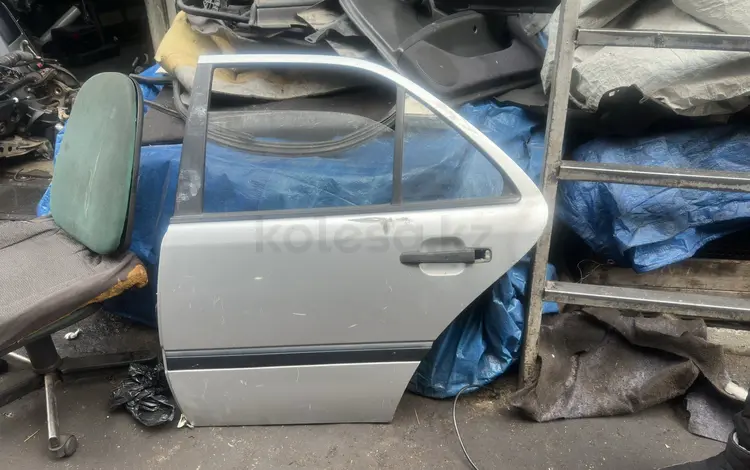 Двери на Мерседес W202 за 20 000 тг. в Алматы