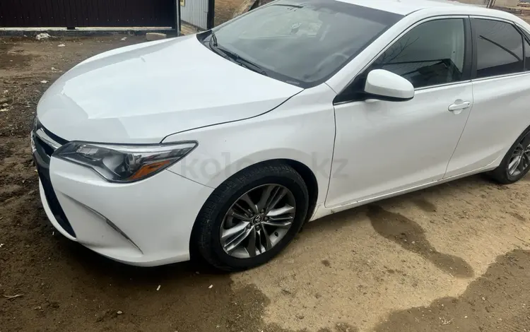 Toyota Camry 2015 года за 6 700 000 тг. в Атырау