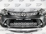 Передний бампер на Toyota Camry за 45 000 тг. в Алматы