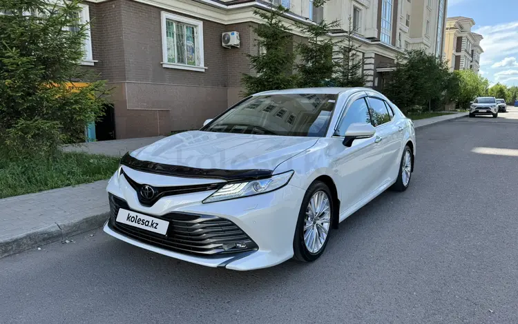 Toyota Camry 2021 годаүшін14 500 000 тг. в Астана