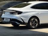 Hyundai Sonata 2024 годаүшін13 500 000 тг. в Петропавловск – фото 3