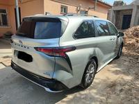 Toyota Sienna 2021 года за 26 300 000 тг. в Алматы