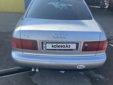 Audi A8 1998 года за 3 000 000 тг. в Уральск – фото 4