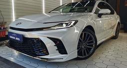 Toyota Camry Luxe 2025 года за 20 900 000 тг. в Алматы – фото 2