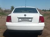 Volkswagen Passat 1998 года за 1 400 000 тг. в Семей – фото 2