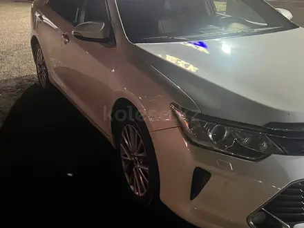 Toyota Camry 2016 года за 12 000 000 тг. в Шымкент – фото 2