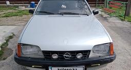 Opel Rekord 1984 годаүшін700 000 тг. в Жетысай