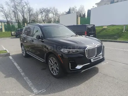 BMW X7 2019 года за 29 000 000 тг. в Алматы