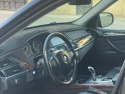 BMW X5 2013 года за 8 000 000 тг. в Актау – фото 9