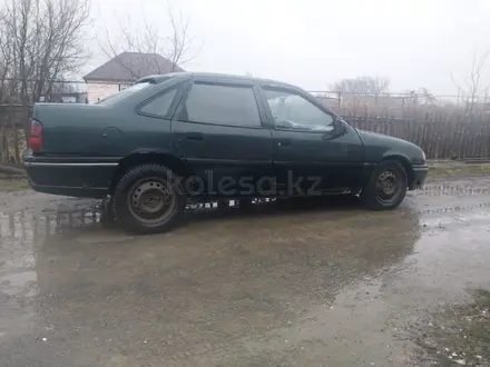 Opel Vectra 1994 года за 750 000 тг. в Актобе – фото 3