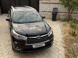 Toyota Highlander 2015 года за 18 000 000 тг. в Семей