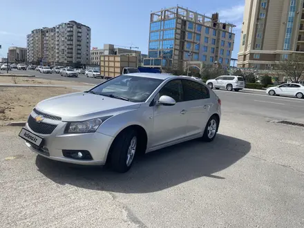 Chevrolet Cruze 2012 года за 2 700 000 тг. в Актау – фото 2